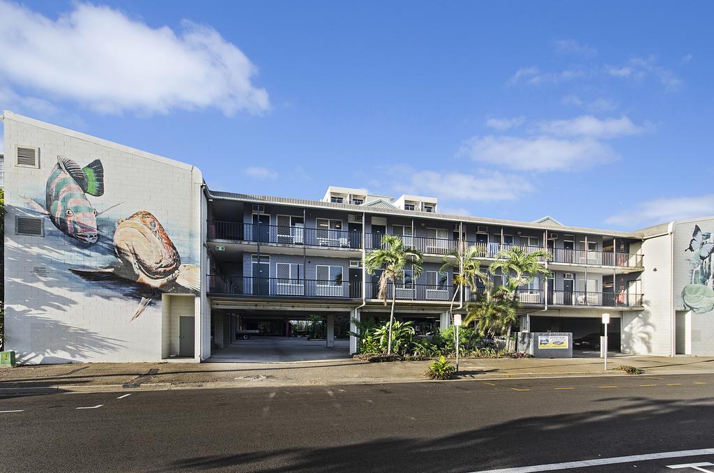 Adventurers Backpackers Hostel Townsville Exterior photo